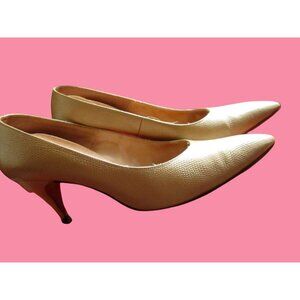 Size 6.5 AA Vintage Glamour Pumps Shoes Mr. Easton Gold Leather 1960's Heels